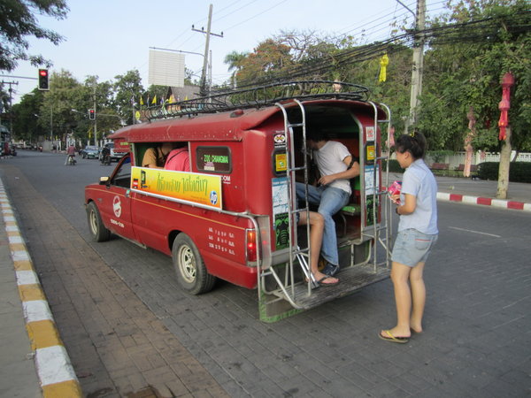 Buses, Chiang Mai style
