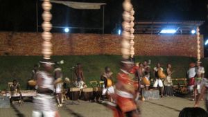 Traditional Ugandan Dancing