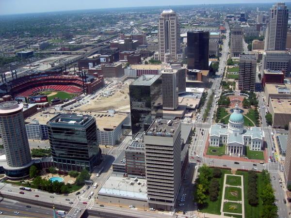 St. Louis- view from arch top | Photo