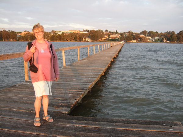 Evening stroll along the jetty at 'The Entrance'