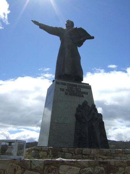 Monument to a Polish explorer and scientist - Sir Paul Strzelecki