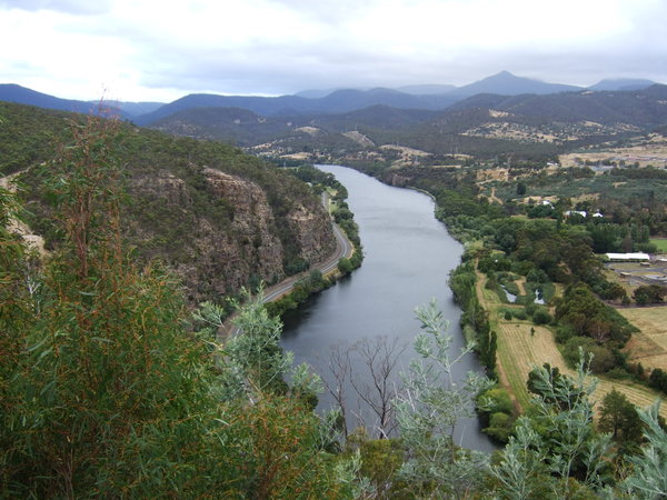 Panoramic view from Pulpit Rock Lookout over the River Derwent