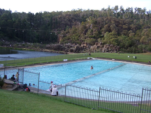 Right beside the river, a wonderful free open air swimming pool