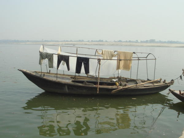 Varanasi - Wash Boat...