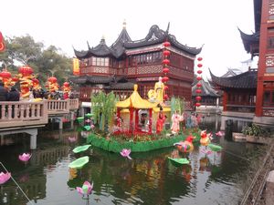Yuyuan Garden - Nine Zig Zag Bridge.