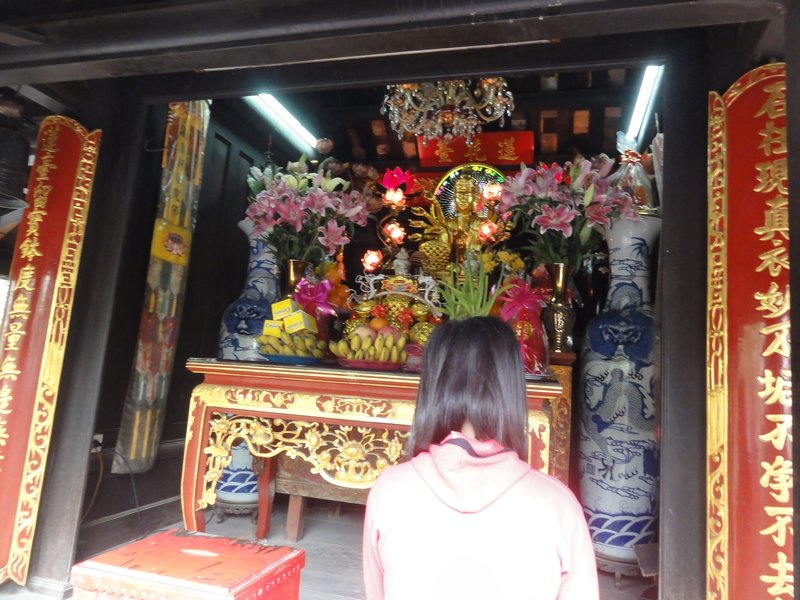 Inside the One Pillar Pagoda