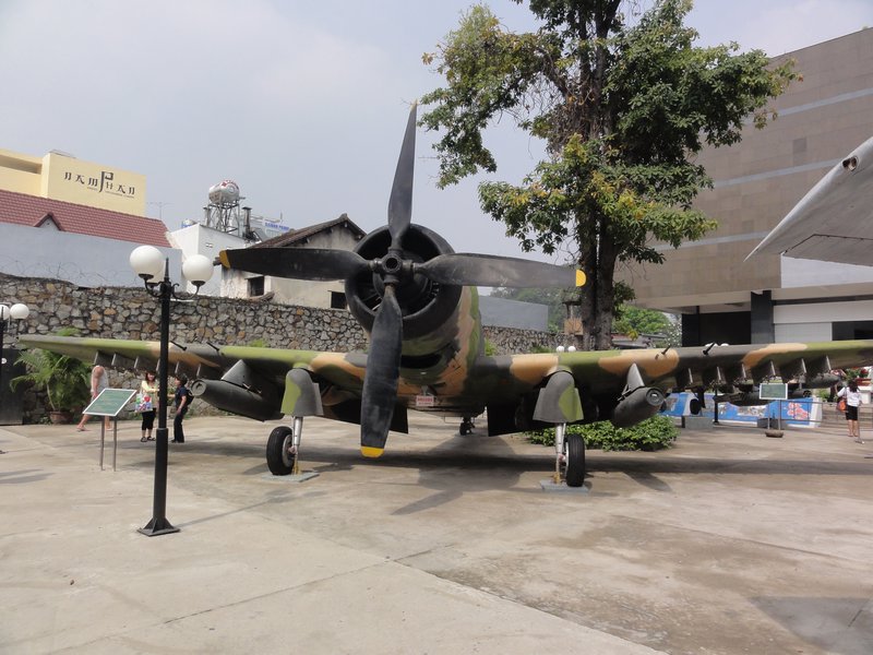 War Remnants Museum - planes