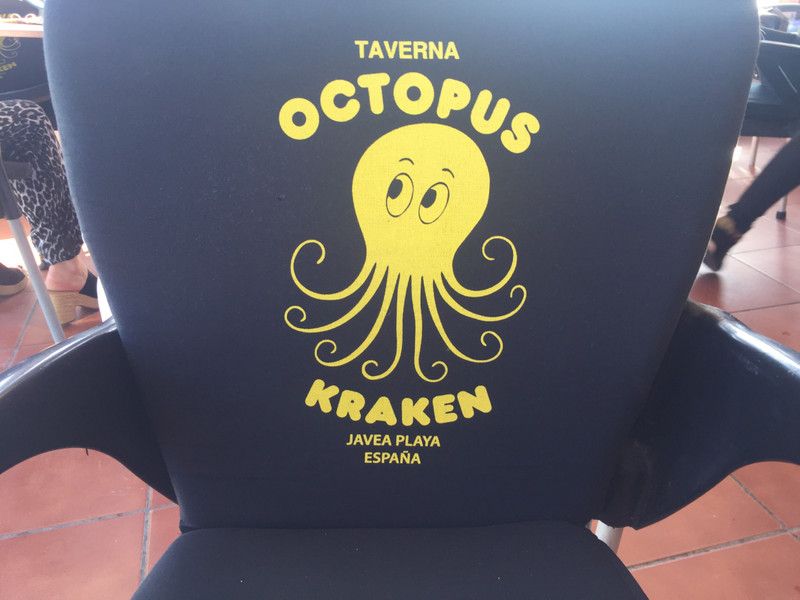 Stuhl in der Tapasbar 