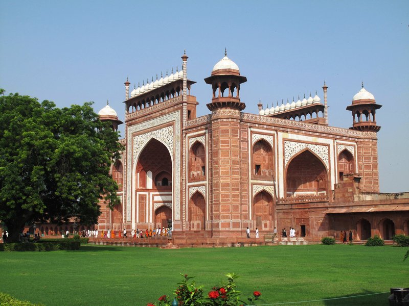 Gate into Taj Mahal