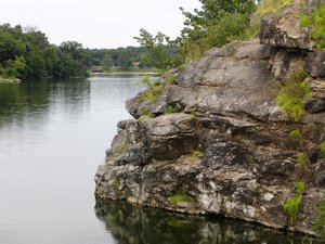 Iowa: Lake McBride dam
