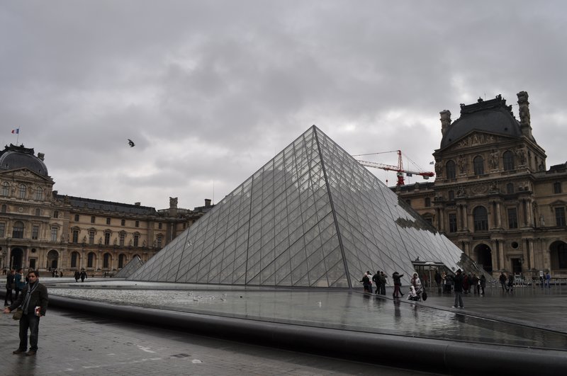 Le Louvre Pyramid