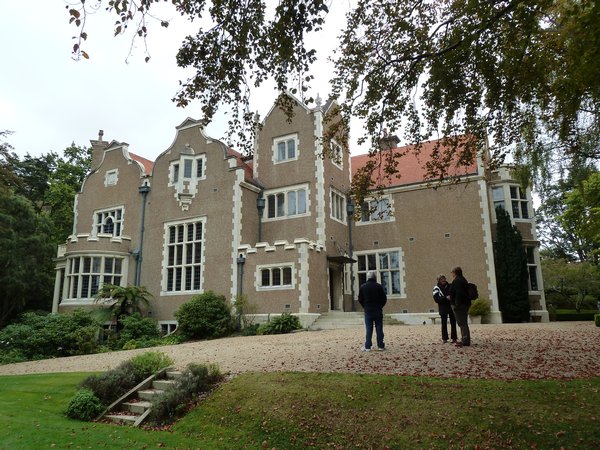 Olveston Manor
