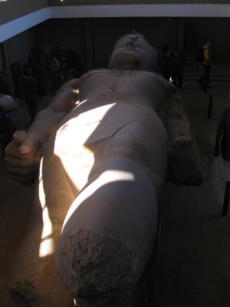Ramses statue