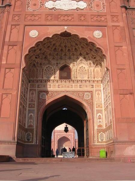 Badshahi Mosque gate - close up