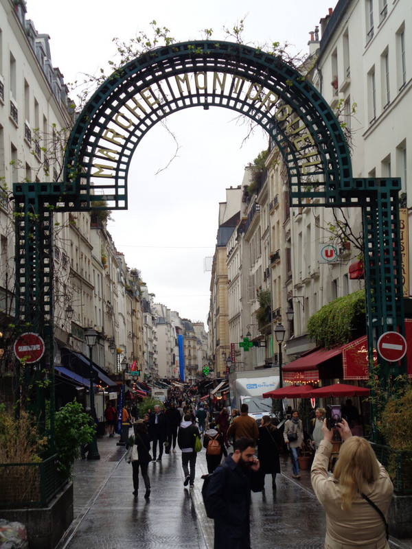 Entrance Rue Montorgueil