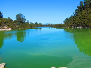 Lake in Wai-O-Tapu