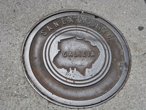 Manhole cover with style
