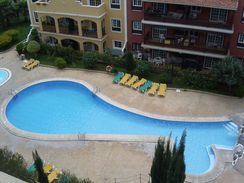Appartment pool 2