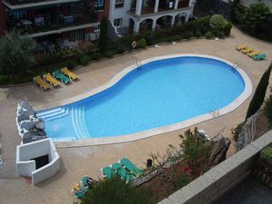 Appartment pool1