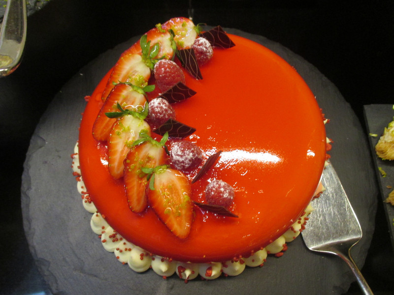 Yummy strawberry cake