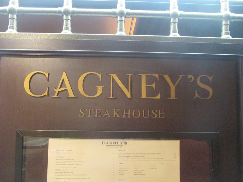 But we are eating at Cagney´s Steakhouse