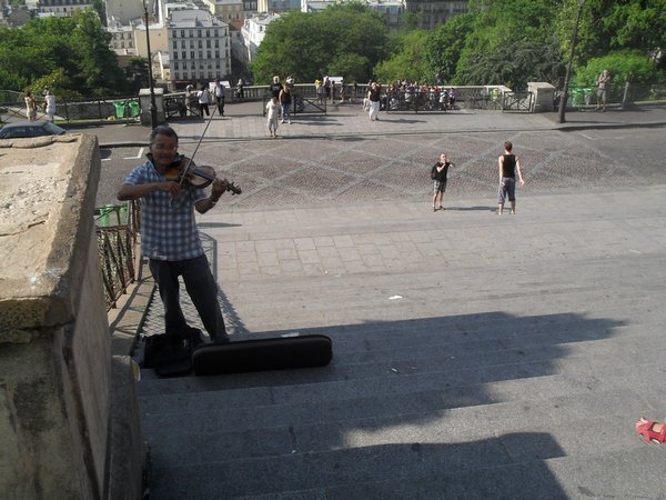 Music on the steps of the Sacre Coeur