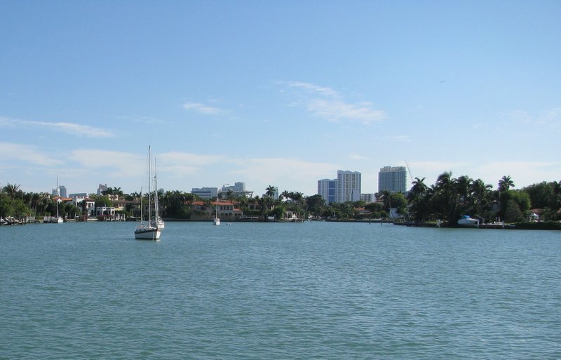 1103065-Sunset Lake, Miami Beach