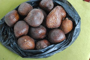 Snake-skin fruit