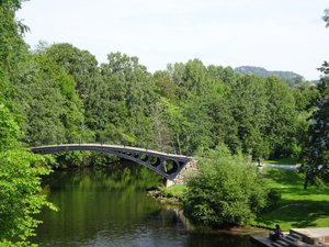 Løkke Bridge and Mount Kolsås