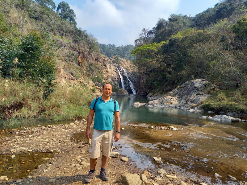 Me, Mantenga Falls