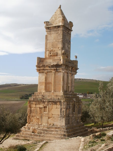 Libyo-Punic Mausoleum, Dougga