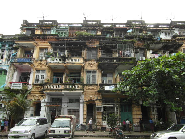 Faded Colonial Grandeur, Rangoon