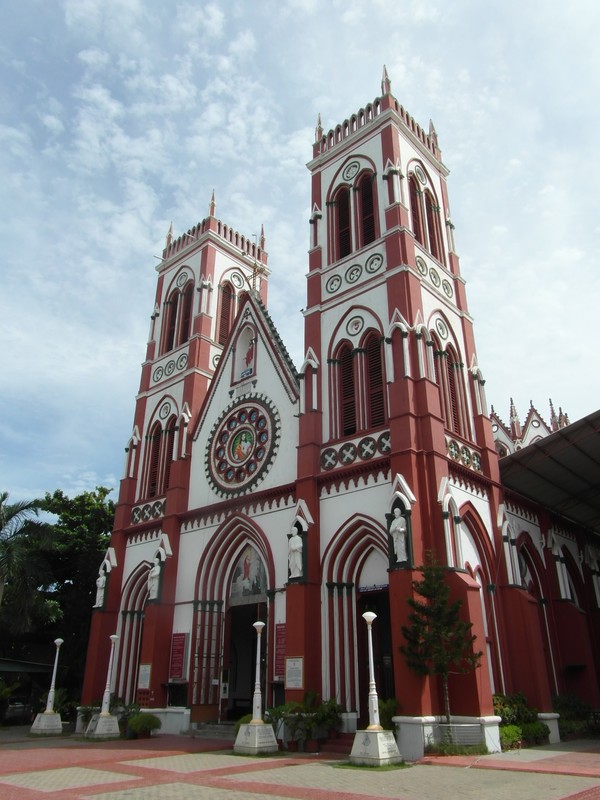 Sacred Heart Basilica, Pondicherry
