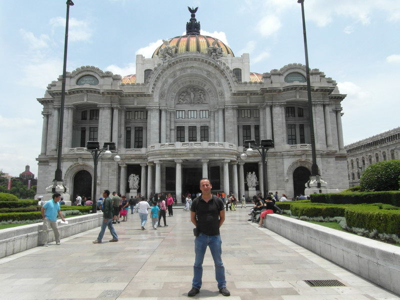 Me, Palacio de Bellas Artes