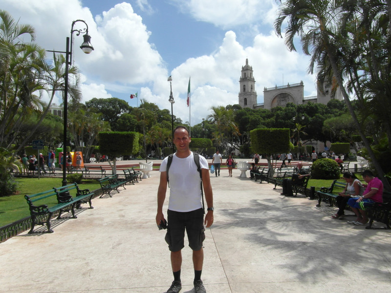 Me, Plaza Grande
