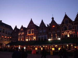 Bruges Markt at night
