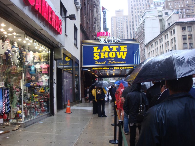 Queing in the rain for Letterman
