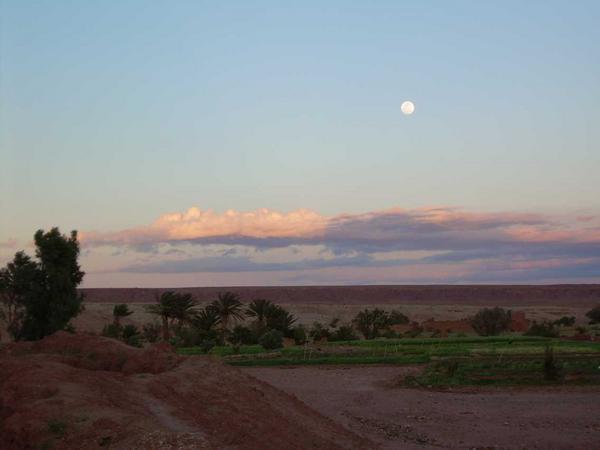 Ait Benhaddou sunset and moonrise