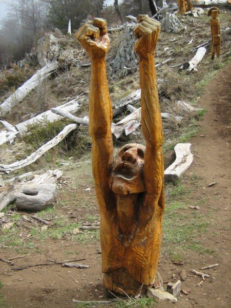Tree carving 1