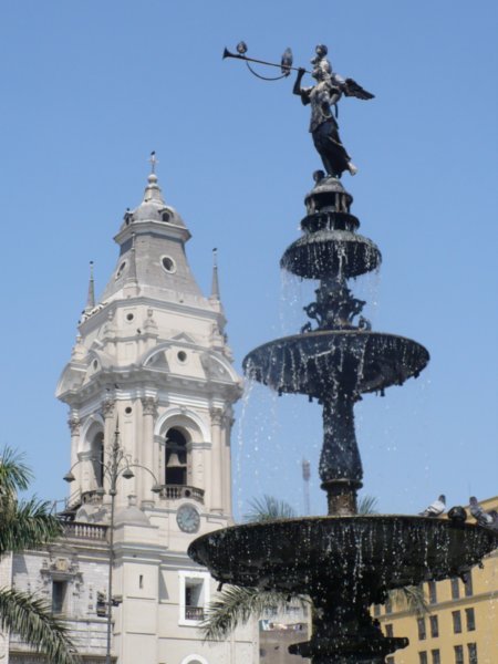 Bronze Statue, Plaza de Armas
