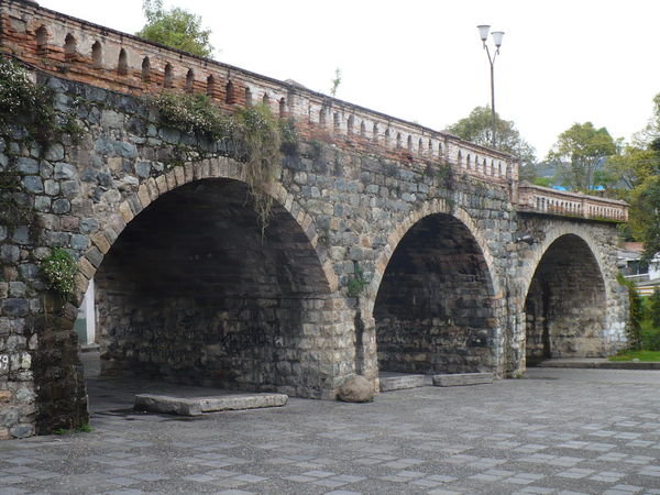 Cuenca's Broken Bridge