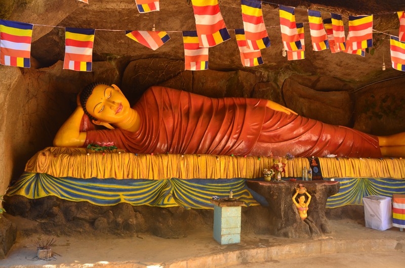 Giant Buddha near the start of the hike
