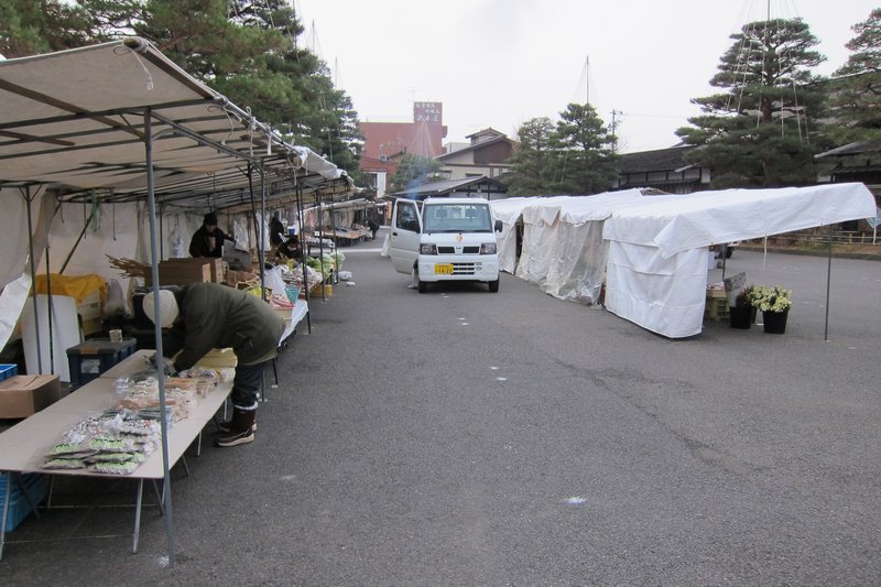jinya mae morning market takayama