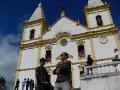 Mit Keith vor der Kirche in Santa Lucia