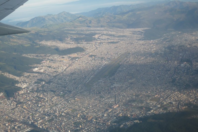 Quito: From the air-2