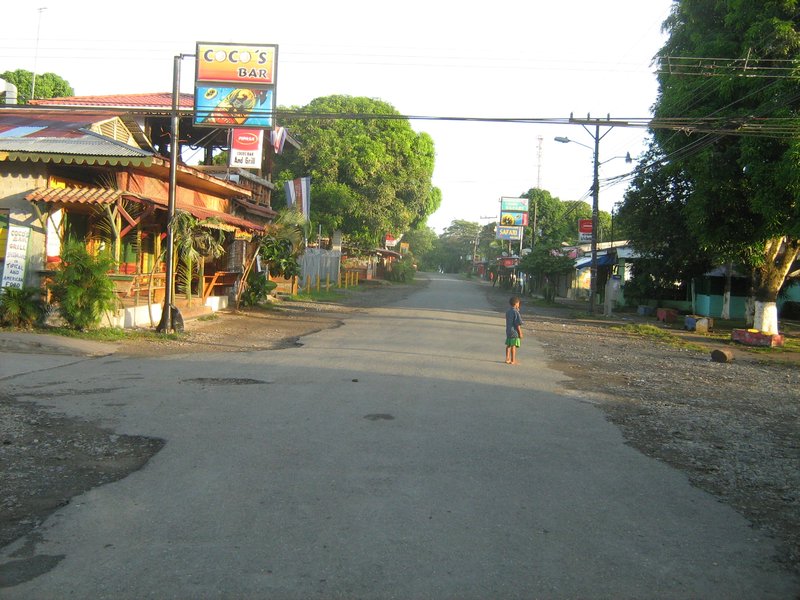 Huvudgatan i Cahuita