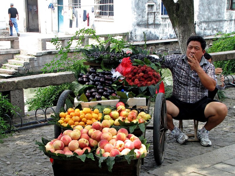 Fruit seller, Suzhou