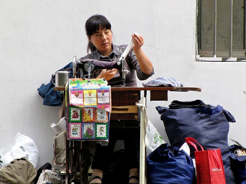Street Seamstress, Yangzhou