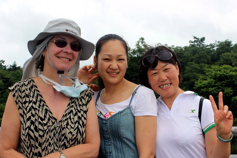 Kerry and new friends, Tianmen Shan