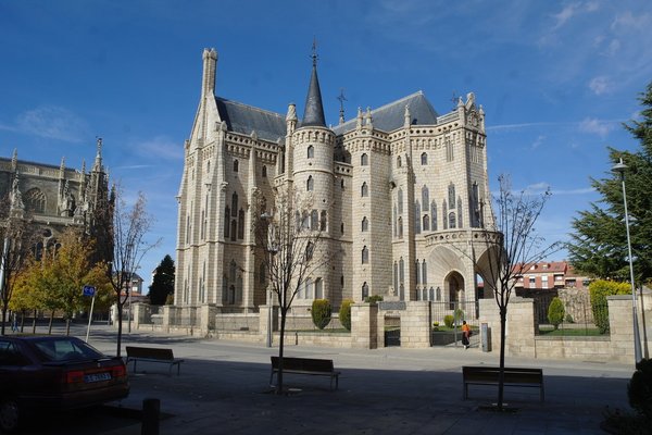 Gaudi's Palace in Astagora